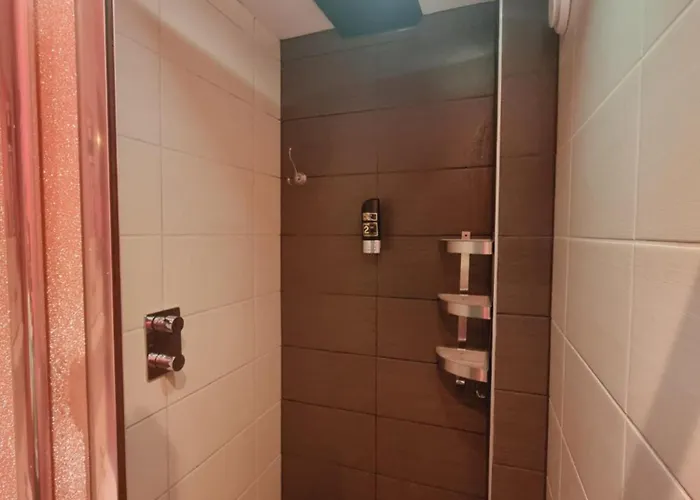 Amsterdam Downtown Hotel Canal View